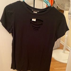 Short sleeve black t-shirt.